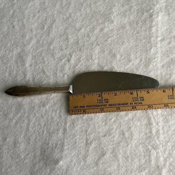 Oneida Reverie 1937 Pie Or Cake Server Silverplate Crown Nobility Plate - Picture 5 of 8